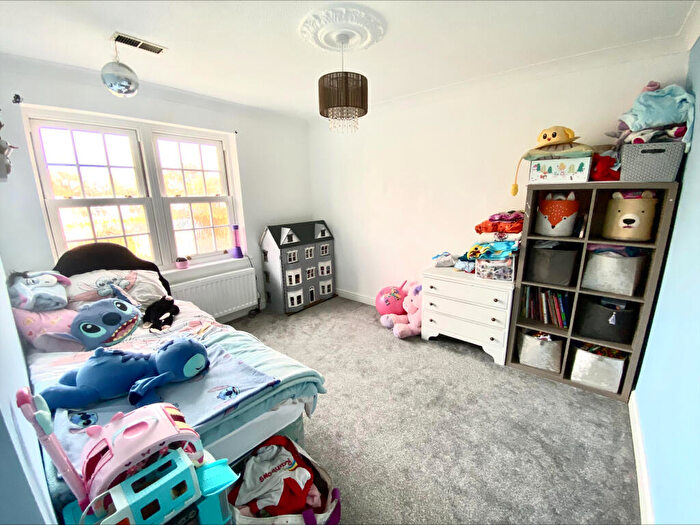 5 Bedroom Detached House To Rent In Harefield, Long Melford, CO10