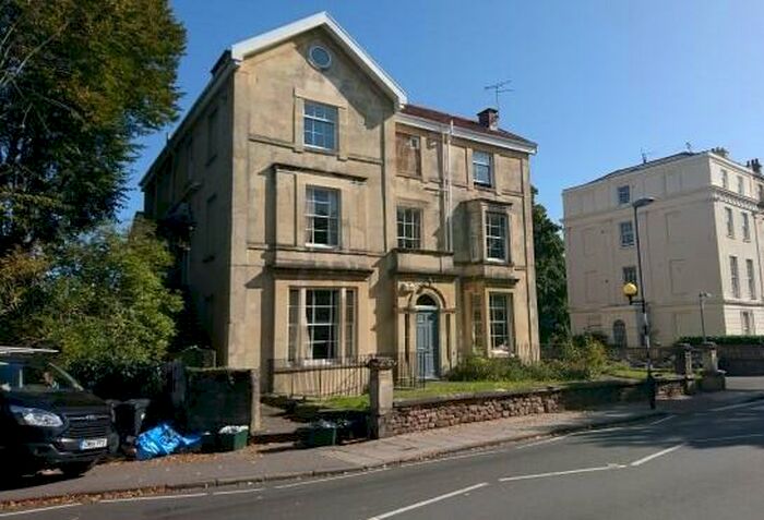 4 Bedroom Flat To Rent In Ref – Pembroke Road, BS8