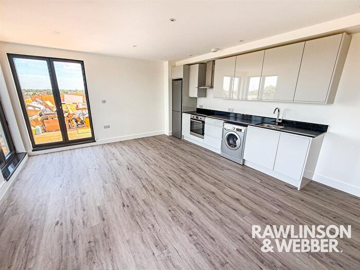 2 Bedroom Flat To Rent In Molesey Road, West Molesey, KT8