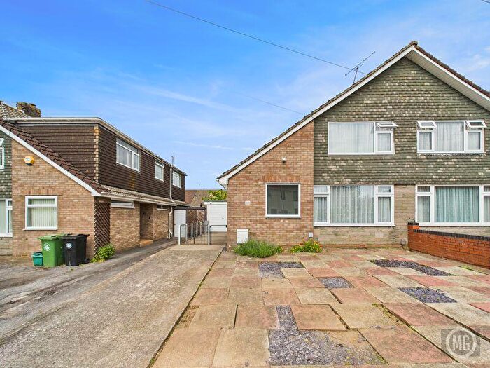 3 Bedroom Semi Detached House For Sale In Petherton Road, Bristol, BS14