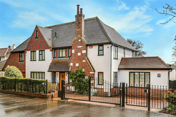 5 Bedroom Detached House For Sale In Beechwood Lane, Warlingham, Surrey, CR6