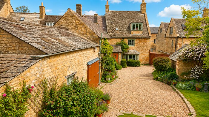 5 Bedroom Cottage For Sale In Bourton On The Hill, Moreton-in-marsh, GL56