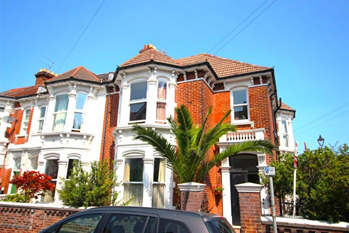 1 Bedroom Flat To Rent In Wimbledon Park Road Southsea Hants, PO5