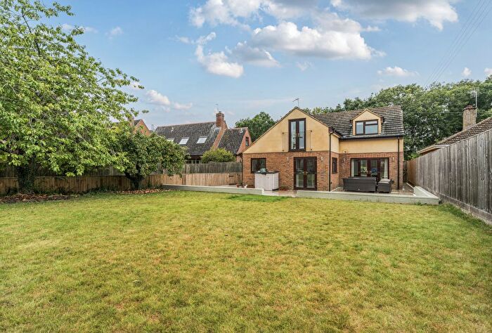 4 Bedroom Detached House For Sale In Mayfield Road, Farmoor, Oxford, Oxfordshire, OX2