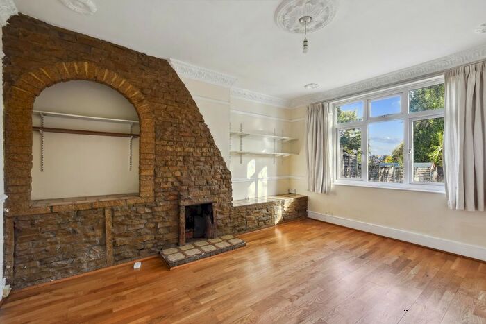 3 Bedroom Terraced House To Rent In Coppetts Road, Muswell Hill, N10