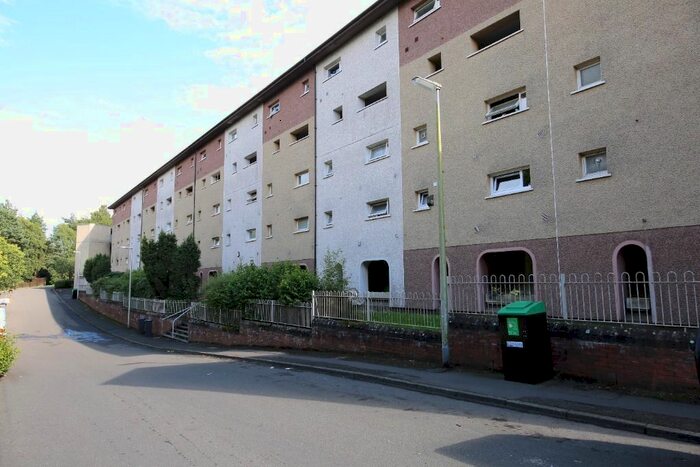2 Bedroom Flat To Rent In Lulworth Court, Whitfield, Dundee, DD4