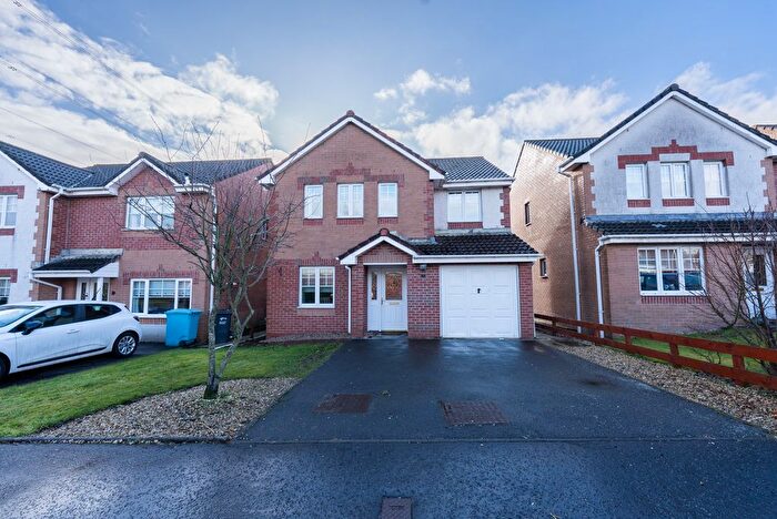 4 Bedroom Detached House For Sale In Roslin Place, Chapelhall, ML6