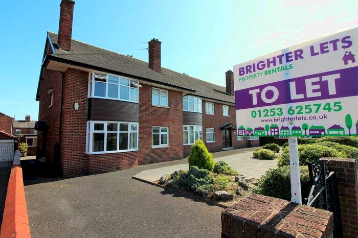 2 Bedroom Flat To Rent In Preston New Road, Blackpool, Lancashire, FY4