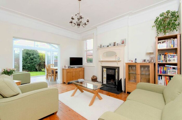 2 Bedroom Flat For Sale In Riffel Road, Willesden Green, London, NW2