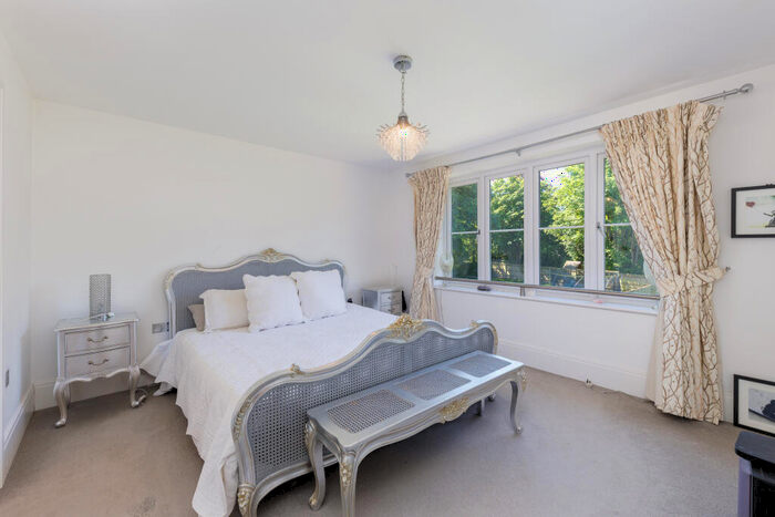 7 Bedroom Detached House To Rent In Priest Hill Close, Epsom, KT17