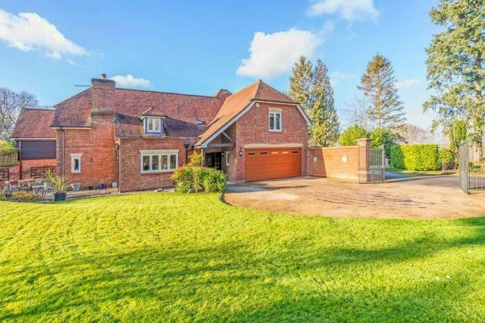 5 Bedroom Property For Sale In Buckhurst Lane, Wadhurst TN5