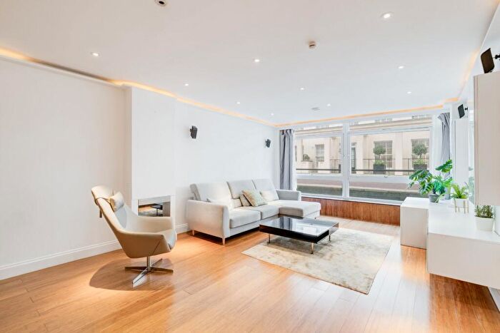 2 Bedroom Apartment To Rent In Nottingham Terrace, Marylebone, London, NW1