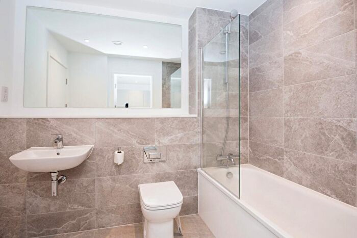 1 Bedroom Flat For Sale In Silkbank Wharf, Derwent Street, Salford, Greater Manchester, M5