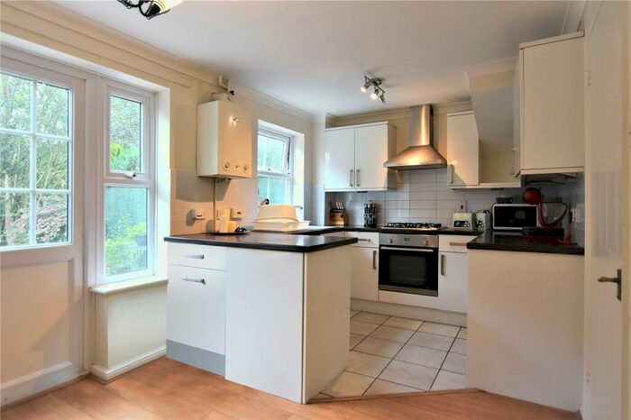 3 Bedroom Terraced House To Rent In Eden Court, Didcot, Oxfordshire, OX11