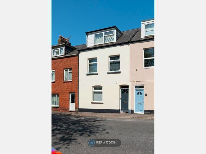 2 Bedroom Flat To Rent In Gladstone Road, Exeter, EX1