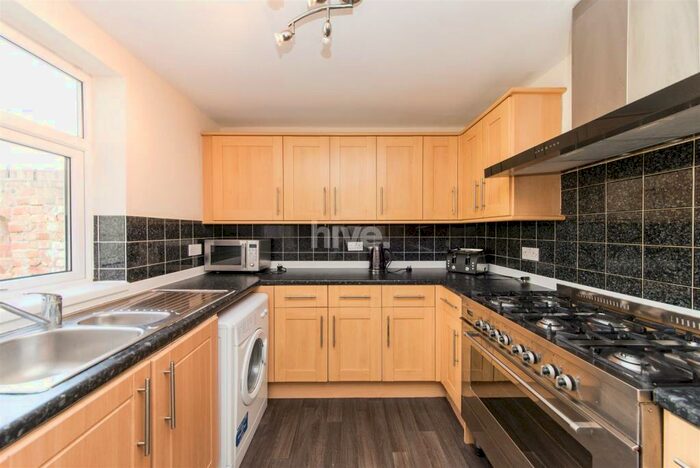 4 Bedroom Terraced House To Rent In Cardigan Terrace, Heaton, Newcastle Upon Tyne, NE6