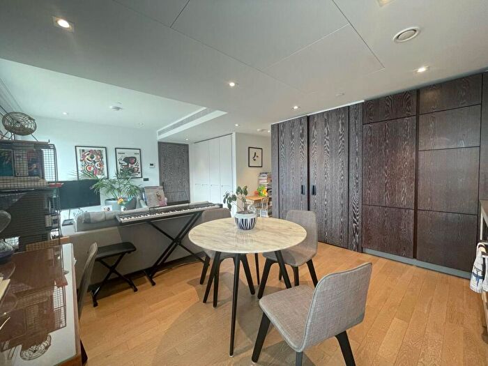 2 Bedroom Flat To Rent In Aurora Gardens, Battersea Power Station, London, SW11