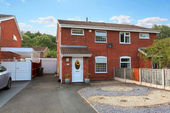 3 Bedroom Semi-Detached House To Rent In Berberis Road, Leegomery, Telford, TF1