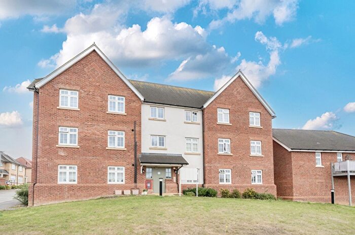2 Bedroom Flat For Sale In Badger Mount, Braintree, CM7