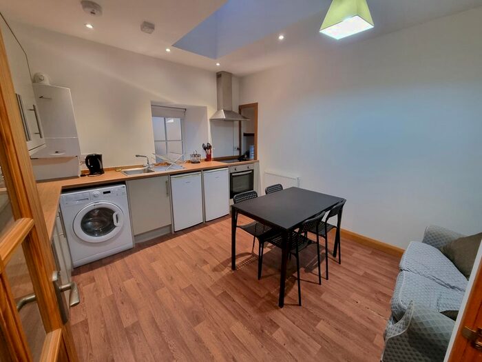 1 Bedroom Mews To Rent In Bonnygate, Cupar, Fife, KY15