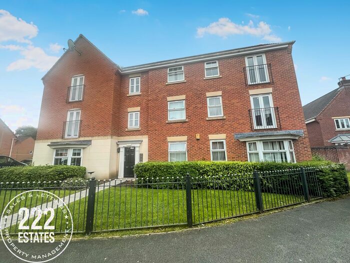 2 Bedroom Flat To Rent In Rockford Gardens, Great Sankey, Warrington, WA5
