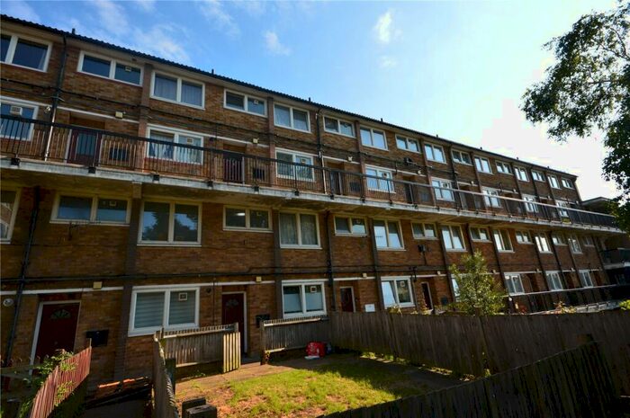 2 Bedroom Maisonette To Rent In Federation Road, London, SE2