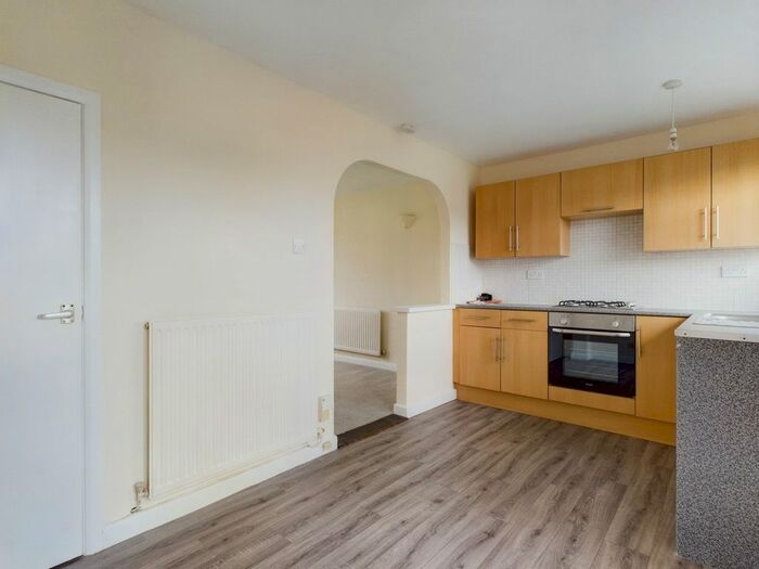 2 Bedroom Property To Rent In Windsor Drive, Tuffley, Gloucester, GL4