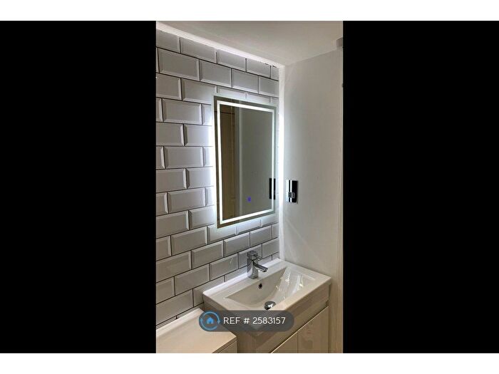 1 Bedroom Flat To Rent In Greenwich South Street, London, SE10