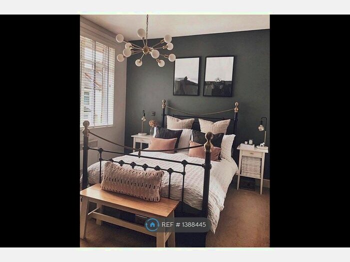 1 Bedroom Flat To Rent In Leavesden Road, Watford, WD17