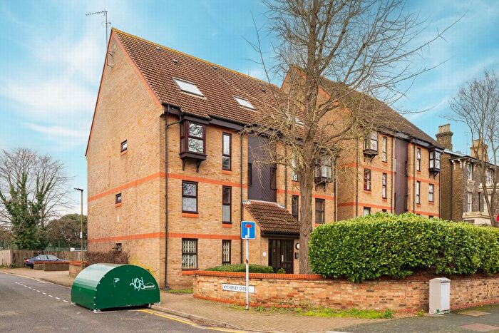 Studio For Sale In Vanbrugh Park Road West, Blackheath, SE3