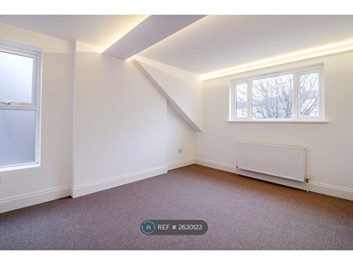 4 Bedroom Semi-detached House To Rent In Upper Park Road, St. Leonards-On-Sea, TN37