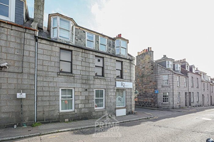 2 Bedroom Flat For Sale In Bon Accord Street, Aberdeen, AB11