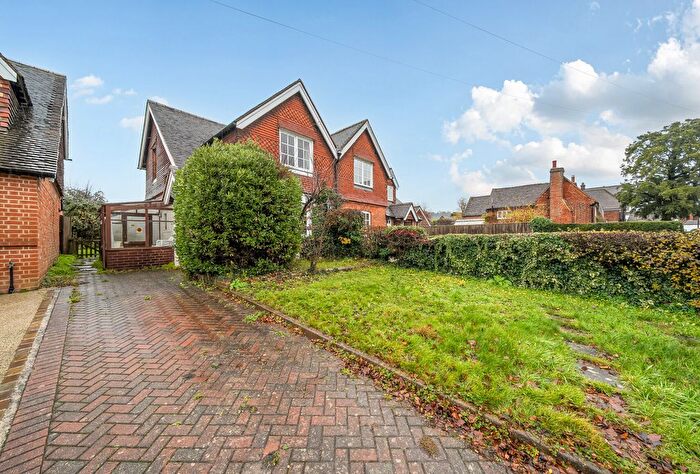 2 Bedroom Semi Detached House For Sale In High Street, Otford, Sevenoaks, Kent, TN14