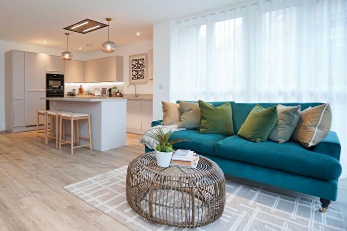 4 Bedroom Detached House For Sale In North Road, Engine Common, Yate, BS37