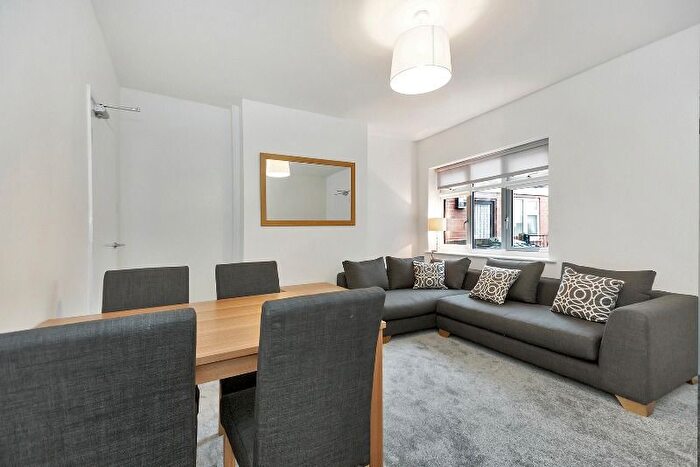 4 Bedroom Detached House To Rent In Middle Street, Beeston, Nottingham, Nottinghamshire, NG9