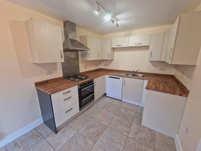 3 Bedroom Property To Rent In Willowherb Road, Emersons Green, Bristol, BS16