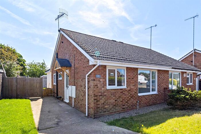 3 Bedroom Bungalow To Rent In Edmonton Road, Worthing, BN13