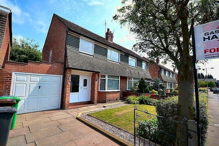 3 Bedroom Semi-Detached House To Rent In Bankside Road, Didsbury, M20