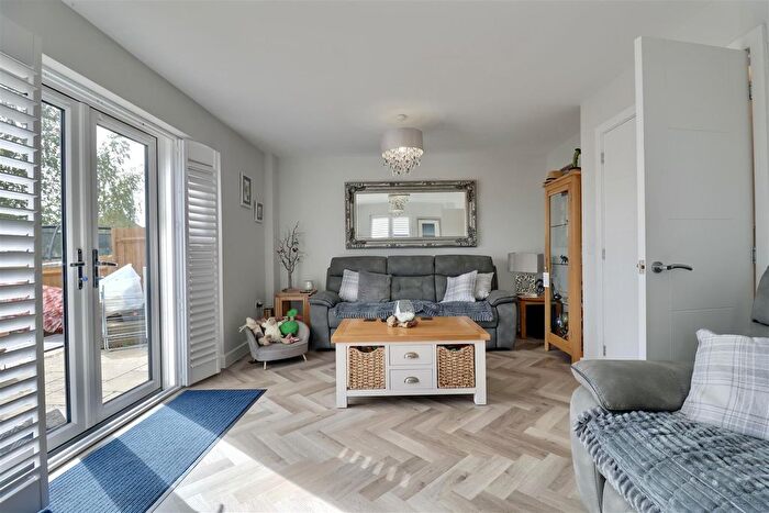 3 Bedroom Property For Sale In Nautilus Drive, Portsmouth, PO6