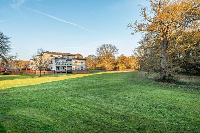 2 Bedroom Apartment For Sale In East Parkside, Willow House, CR6