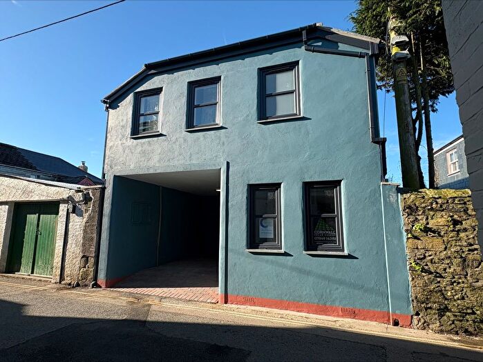 2 Bedroom Link Detached House For Sale In West Street, St Columb, TR9