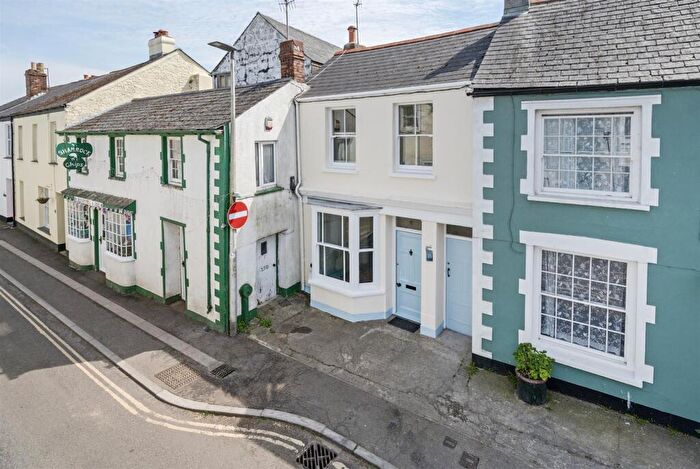 4 Bedroom Terraced House For Sale In The Square, Hartland, Bideford, EX39