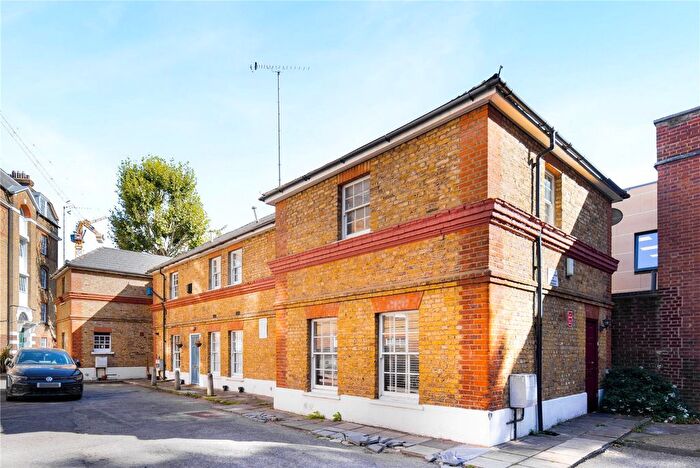 2 Bedroom End Of Terrace House To Rent In Wellington Buildings, Wellington Way, Bow, London, E3