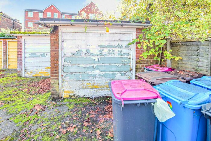 Property To Rent In Victoria Crescent Garage, Ellesmere Park, Eccles, M30