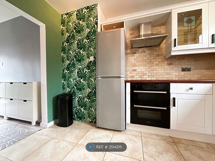 3 Bedroom Semi-Detached House To Rent In Malvern Road, Doncaster, DN2