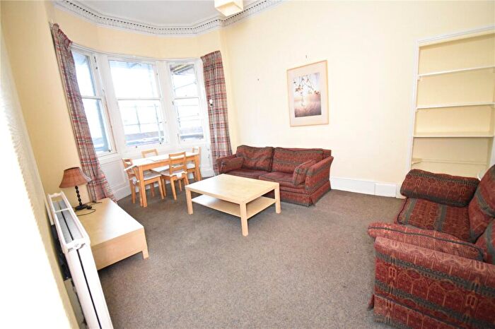 3 Bedroom Flat To Rent In () Morningside Road, Edinburgh, EH10
