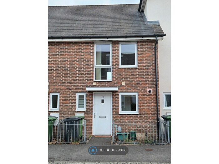 2 Bedroom Terraced House To Rent In Charlbury Lane, Basingstoke, RG24