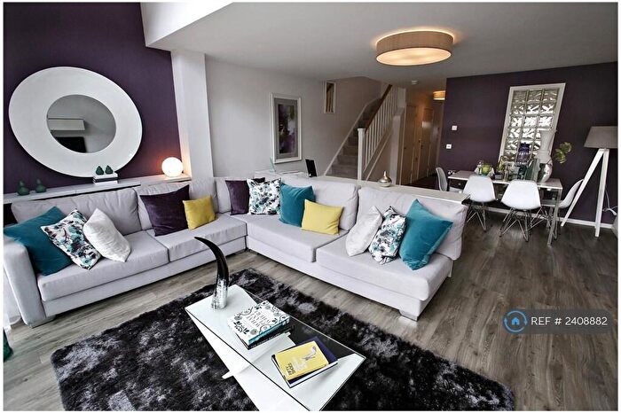 3 Bedroom Detached House To Rent In Water Meadow Lane, Salford, M7