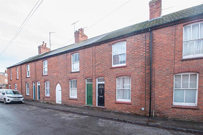 3 Bedroom Terraced House To Rent In Coronation Road, Stony Stratford, Milton Keynes, MK11