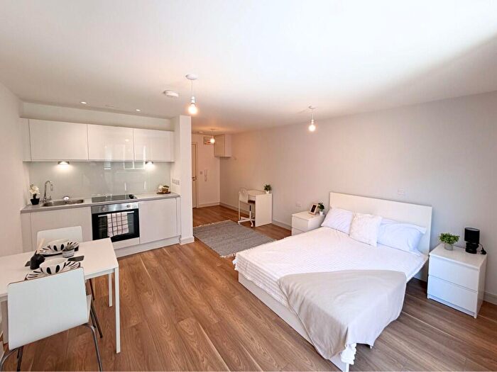 1 Bedroom Flat To Rent In Nation Way, Liverpool, Merseyside, L1